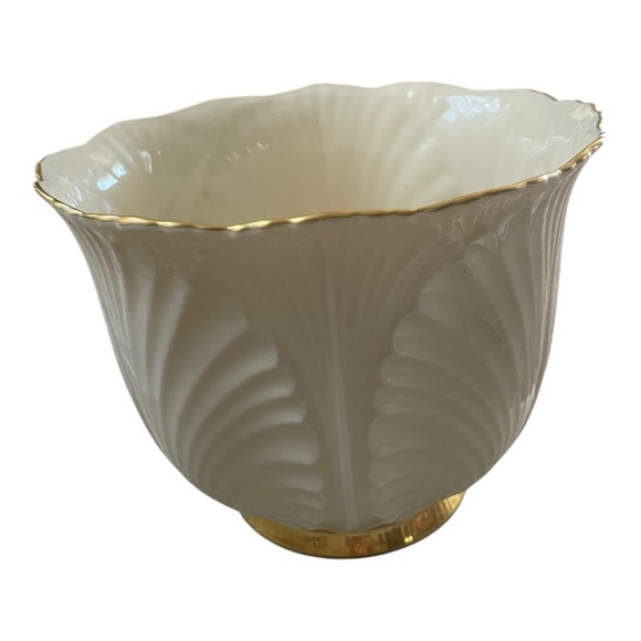 Lenox Other - Lenox Corinthian Large Bowl Gold Trim Porcelain